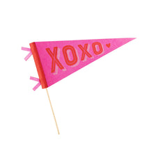 Load image into Gallery viewer, XOXO Felt Pennant