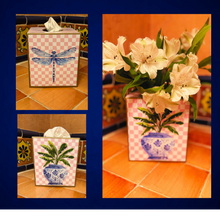 Load image into Gallery viewer, Chinoiserie Vase Dragonfly Tissue Box Cover