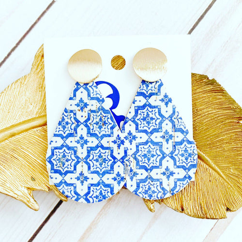 Spanish Chinoiserie Cork Stud Earrings