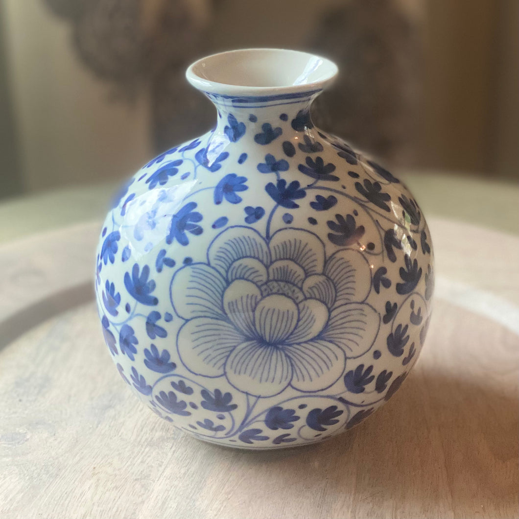 Round Vase - medium